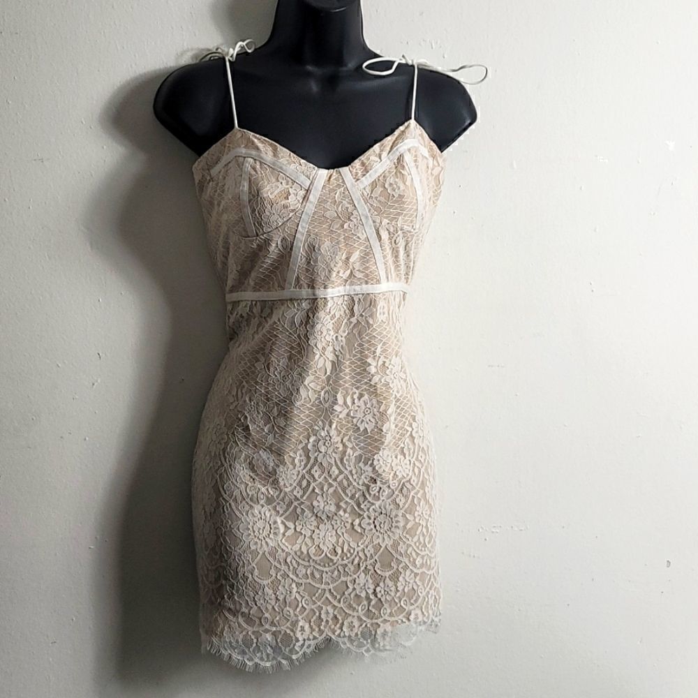Superdown Tie Strap Mini dress Size Medium